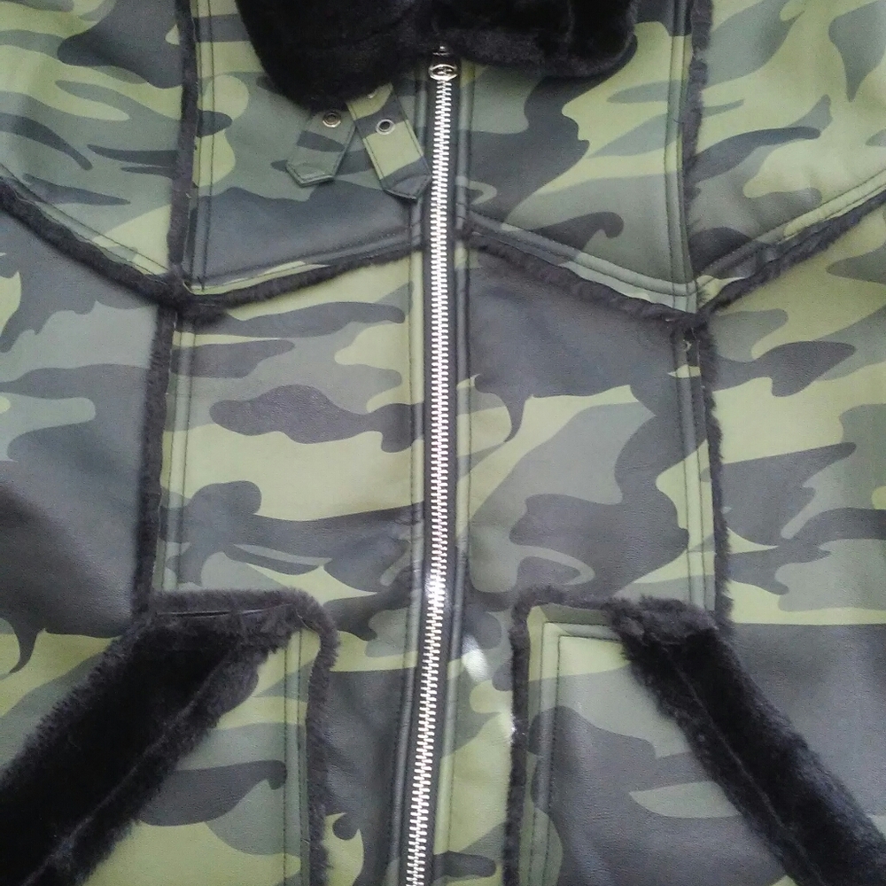 Men's Camo Sherling Coat